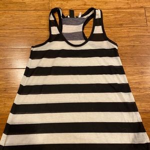 EUC HM Tank Tops